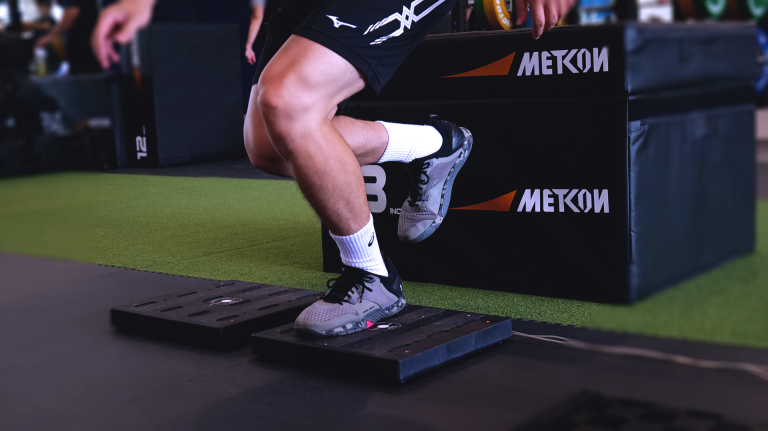 十字韌帶-十字韌帶術後訓練-十字韌帶回場訓練-十字韌帶術後-Ninety Percent 耐瀚運動防護-台中北屯-台中健身房-北屯健身房-運動防護員-運動防護課程-耐瀚運動-耐瀚運動防護